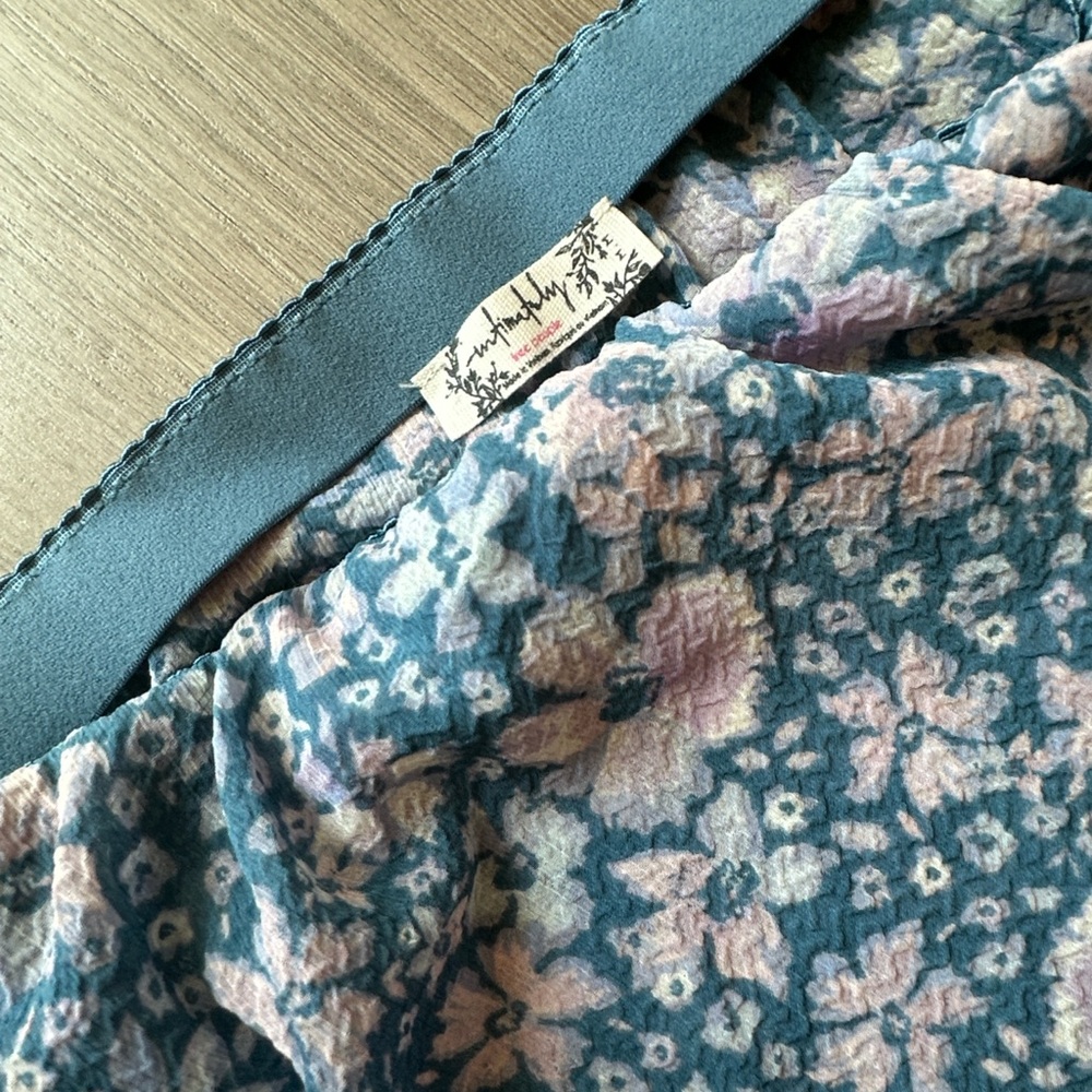 Free People Romance Me skirt - Picture 4 of 4